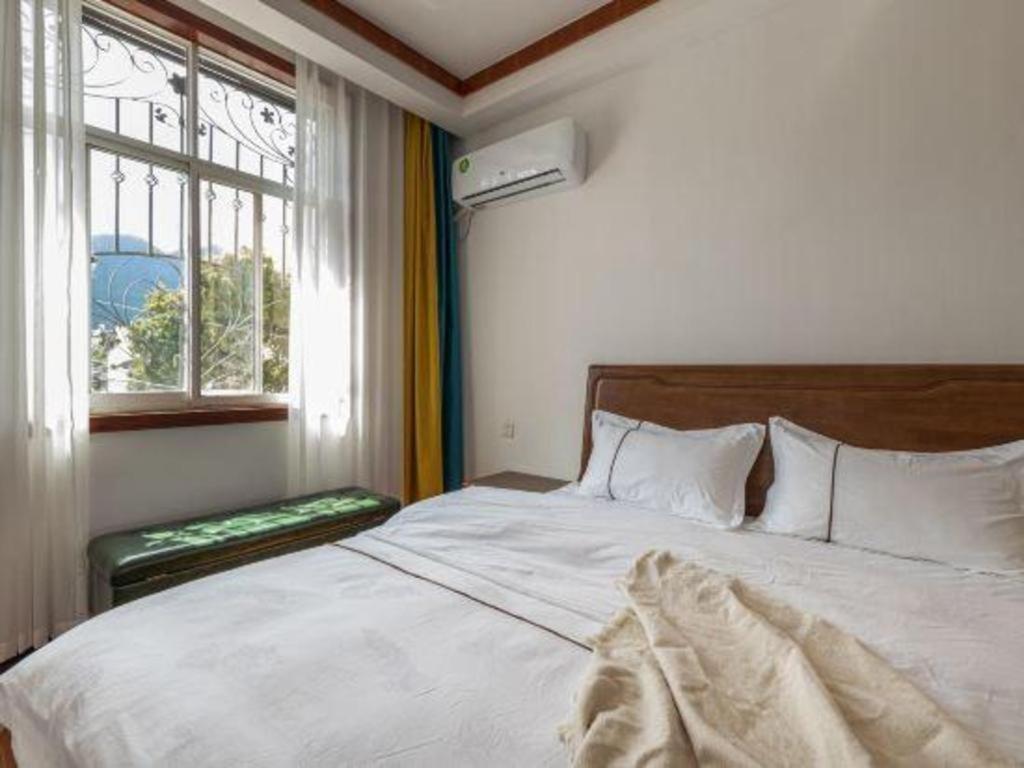 Dali Four Seasons Hostel Esterno foto