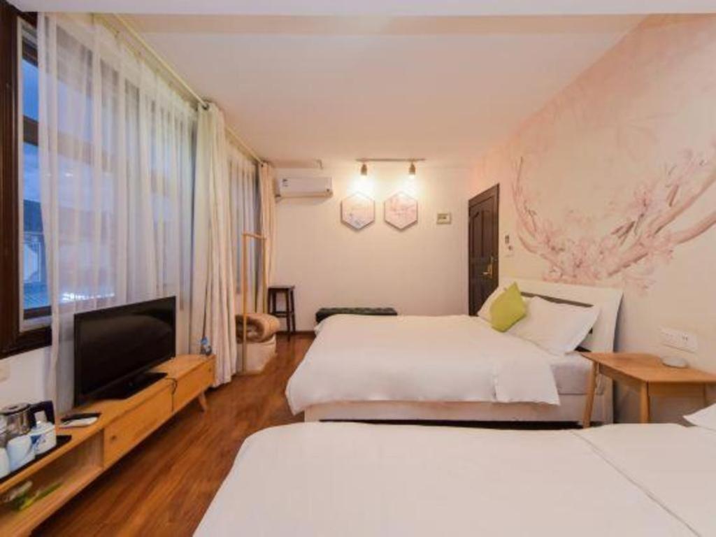 Dali Four Seasons Hostel Esterno foto