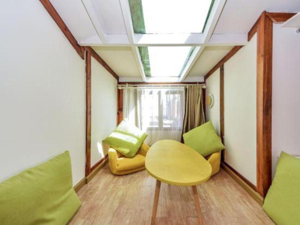 Dali Four Seasons Hostel Esterno foto