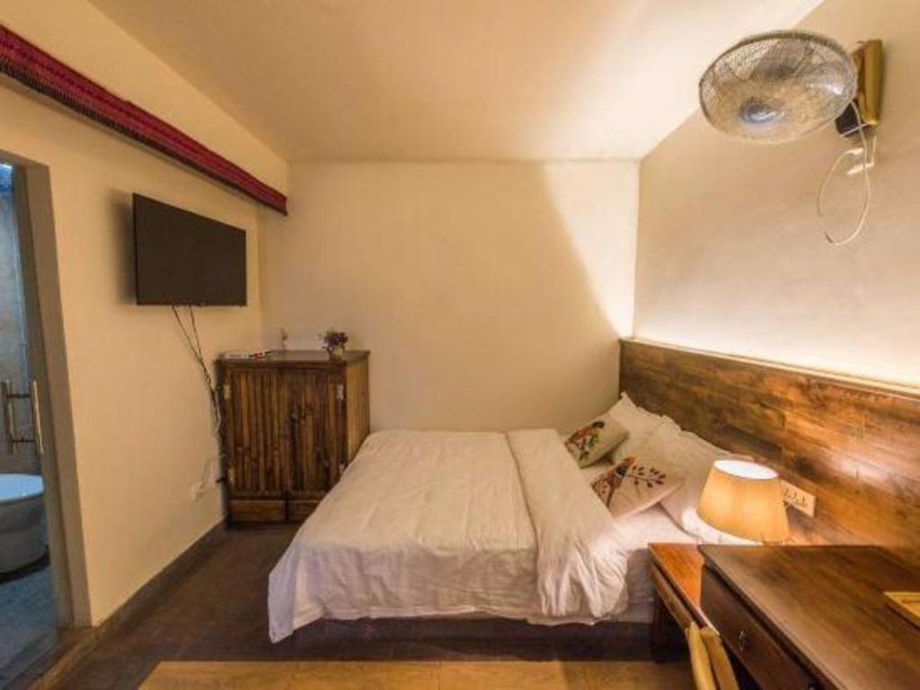Dali Four Seasons Hostel Esterno foto